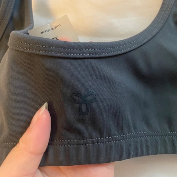 Aritzia bra - Picture 4 of 4